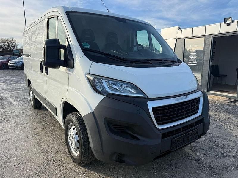 Weiß Gebraucht 2018 Peugeot Boxer Van | 11.499 € (Superpreis) - Bild 1/4