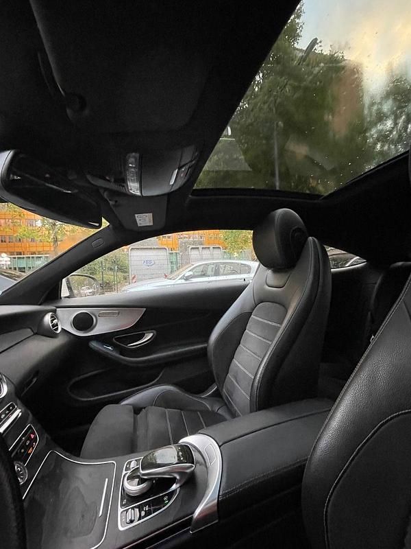 Gebraucht Mercedes C180 156 PS (114 kW) 2016 Weiß Coupé