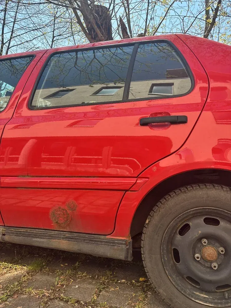 Gebraucht VW Vento 75 PS (55 kW) 1996 Rot Limousine