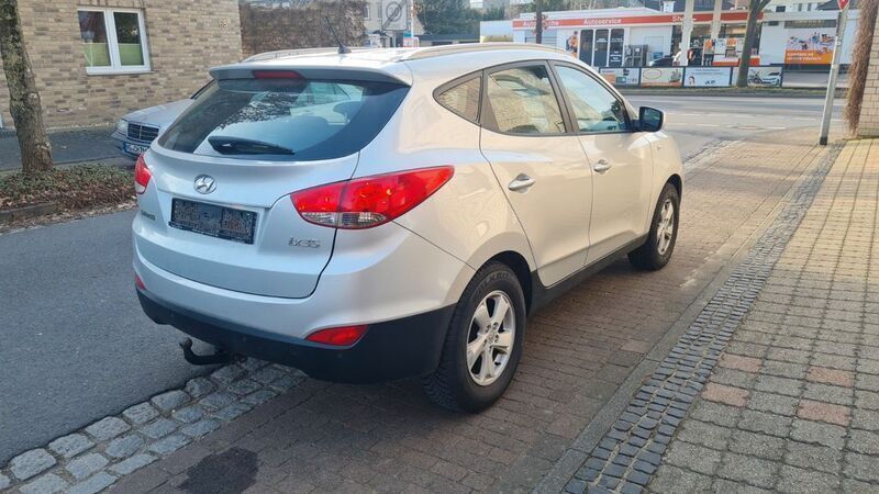 Gebraucht Hyundai ix35 Comfort 163 PS (119 kW) 2011 Grau SUV