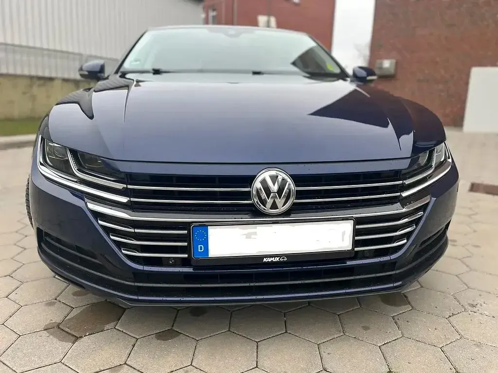 Gebraucht VW Arteon 150 PS (110 kW) 2018 Blau Kleinwagen