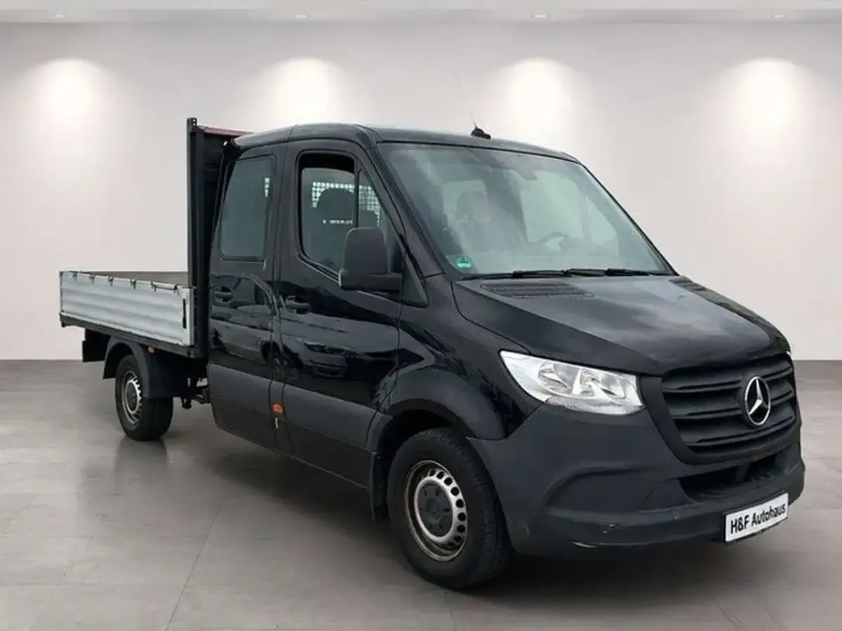 Gebraucht Mercedes Sprinter 143 PS (105 kW) 2019 Schwarz Van