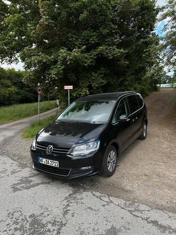 Schwarz Gebraucht 2012 VW Sharan Van / Kleinbus | 7.700 € (Etwas zu teuer) - Bild 1/4