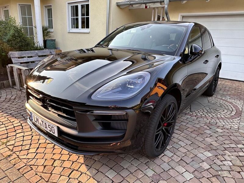 Schwarz Gebraucht 2022 Porsche Macan GTS SUV | 93.400 € (Etwas zu teuer) - Bild 1/4
