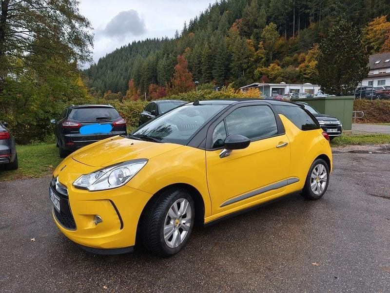 Gelb Gebraucht 2013 Citroën DS3 So Chic Kleinwagen | 5.400 € (Fairer Preis) - Bild 1/4