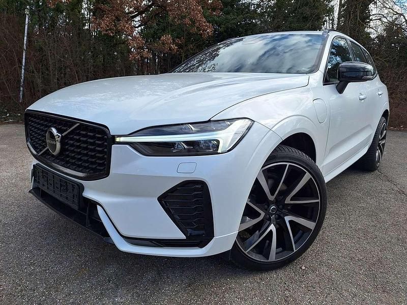 Gebraucht Volvo XC60 Plus 253 PS (186 kW) 2021 Weiß SUV