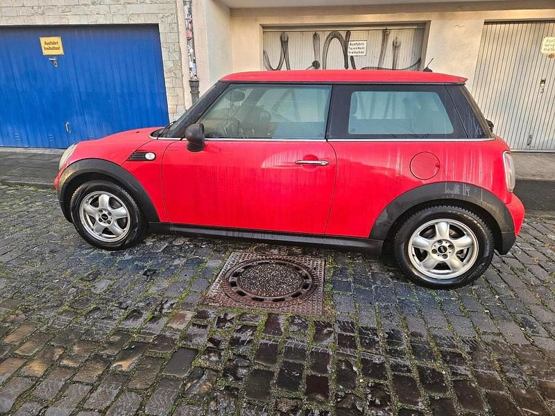 Gebraucht Mini ONE 95 PS (69 kW) 2008 Rot Kleinwagen