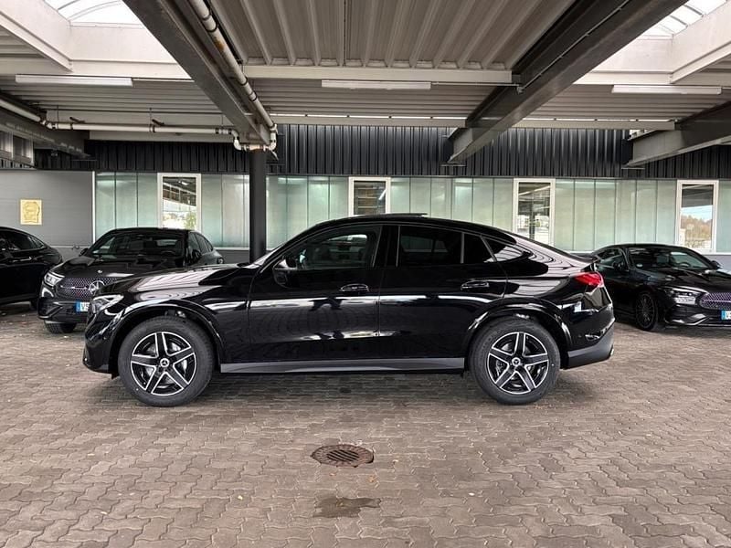 Grau Gebraucht 2025 Mercedes GLC220 AMG Coupé | 62.990 € (Guter Preis) - Bild 1/3