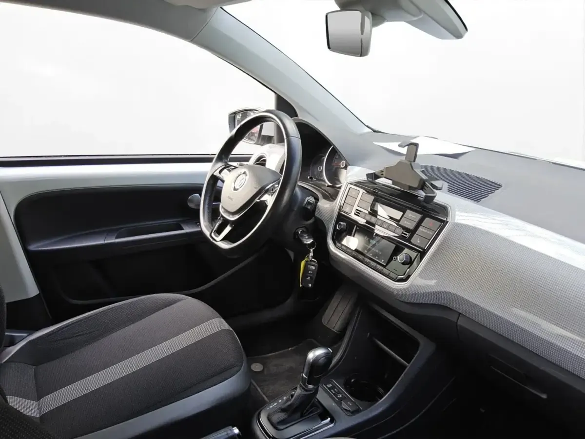 Gebraucht VW e-up! 60 kW (82 PS) 2018 Weiß Kleinwagen