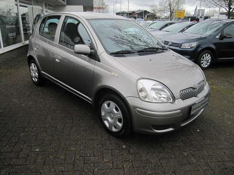 Gebraucht Toyota Yaris Sol 75 PS (55 kW) 2004 Grau Limousine