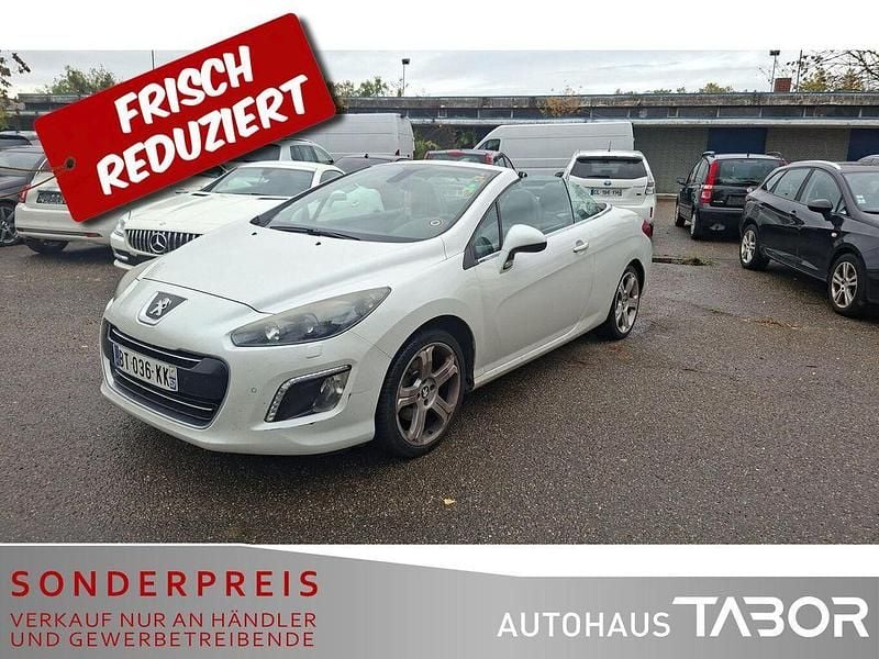 Lack weiss perlglänzend/metall Gebraucht 2011 Peugeot 308 CC Active Cabrio | 4.685 € (Guter Preis) - Bild 1/4