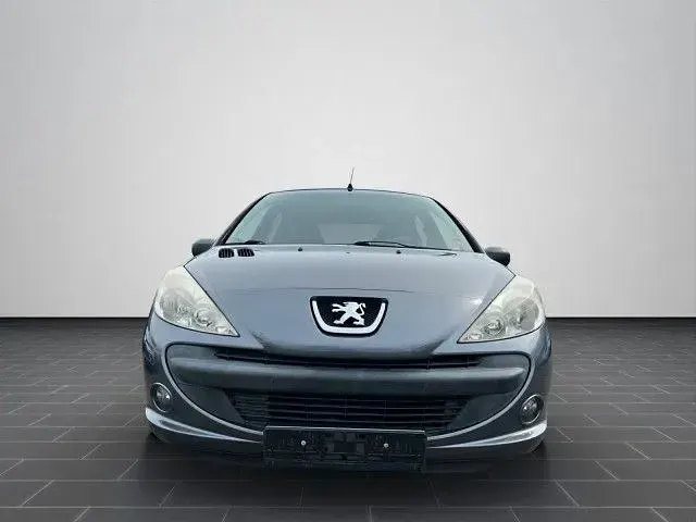 Gebraucht Peugeot 206 60 PS (44 kW) 2010 Grau Limousine