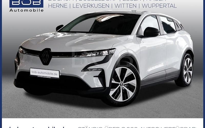 Arktisweiß Gebraucht 2024 Renault Mégane Evolution Limousine | 31.333 € (Fairer Preis) - Bild 1/3
