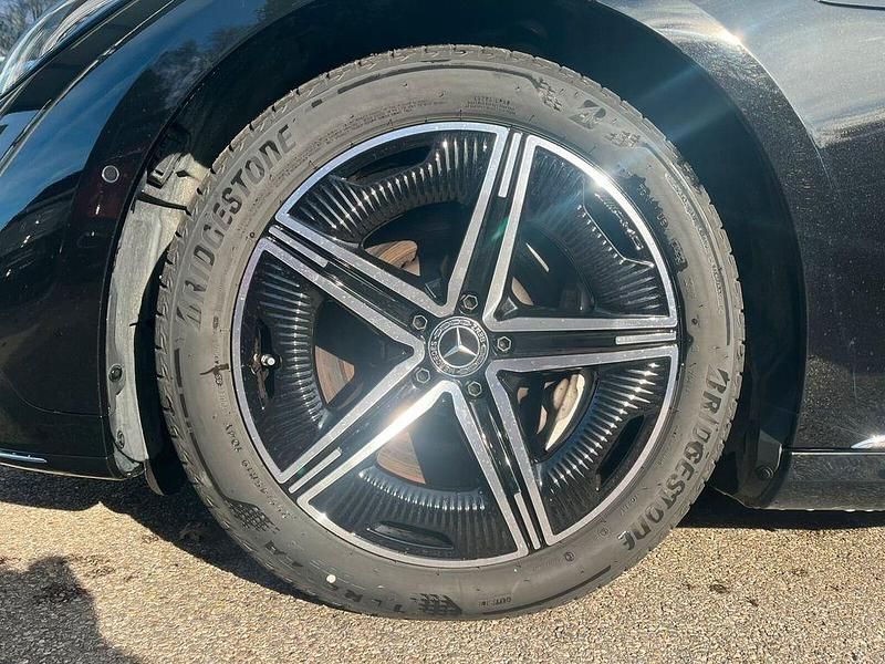 Gebraucht Mercedes EQE350 AMG 214 kW (292 PS) 2023 Lack obsidianschwarz Limousine