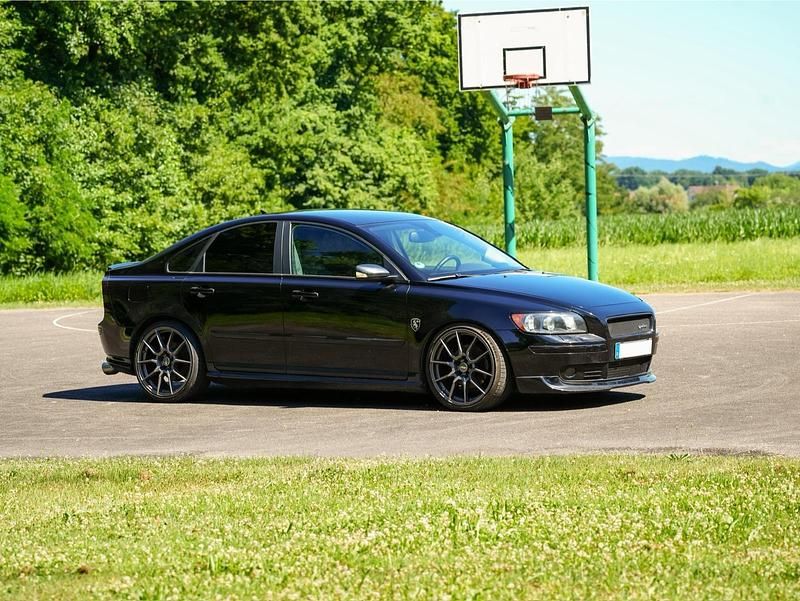 Schwarz Gebraucht 2004 Volvo S40 Limousine | 4.500 € (Fairer Preis) - Bild 1/4