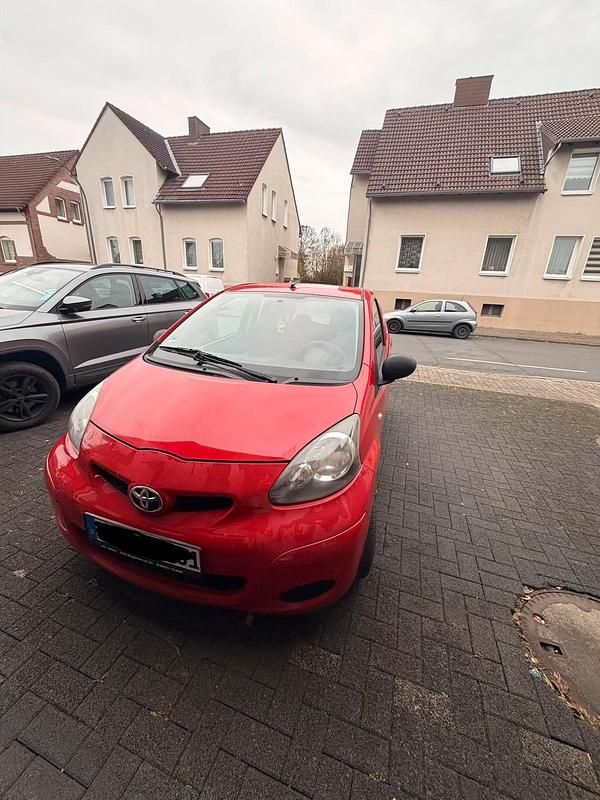 Gebraucht 2009 Toyota Aygo Kleinwagen | 1.000 € (Guter Preis) - Bild 1/4