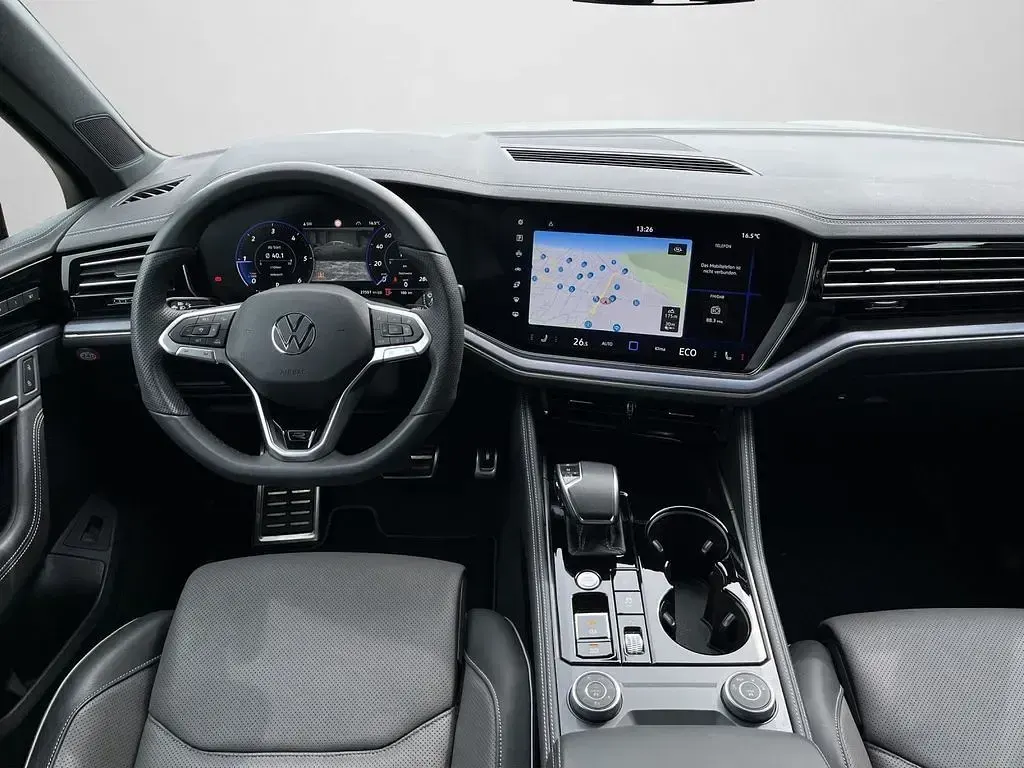 Gebraucht VW Touareg R-line 286 PS (210 kW) 2025 Siliziumgrau matt SUV