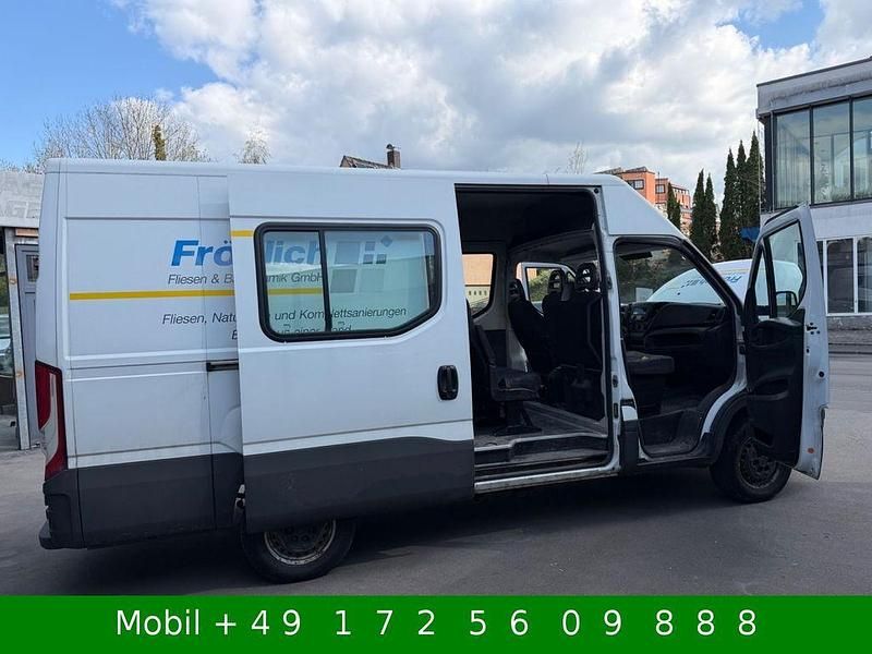 Gebraucht Iveco Daily 179 PS (131 kW) 2018 Weiß Van