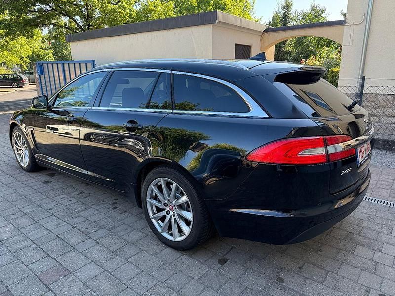 Gebraucht Jaguar XF Sportbrake 200 PS (147 kW) 2015 Schwarz Kombi