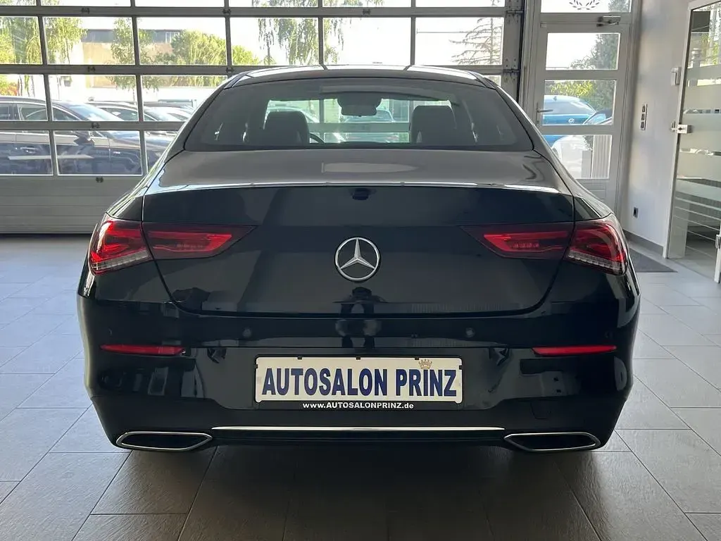 Gebraucht Mercedes CLA180 136 PS (100 kW) 2020 Nachtschwarz Limousine