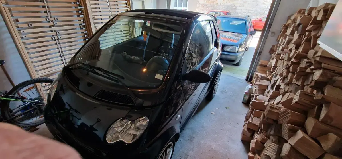 Gebraucht Smart ForTwo Cabrio 61 PS (44 kW) 2001 Schwarz Cabrio