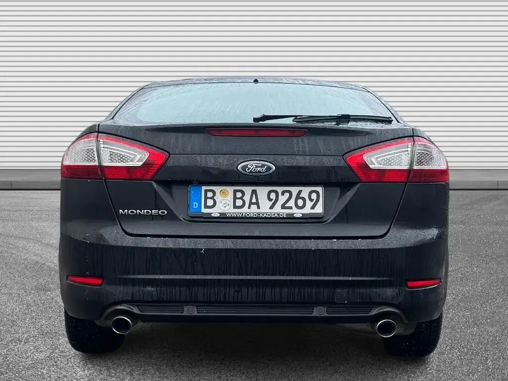 Gebraucht Ford Mondeo Titanium 203 PS (149 kW) 2011 Schwarz Limousine