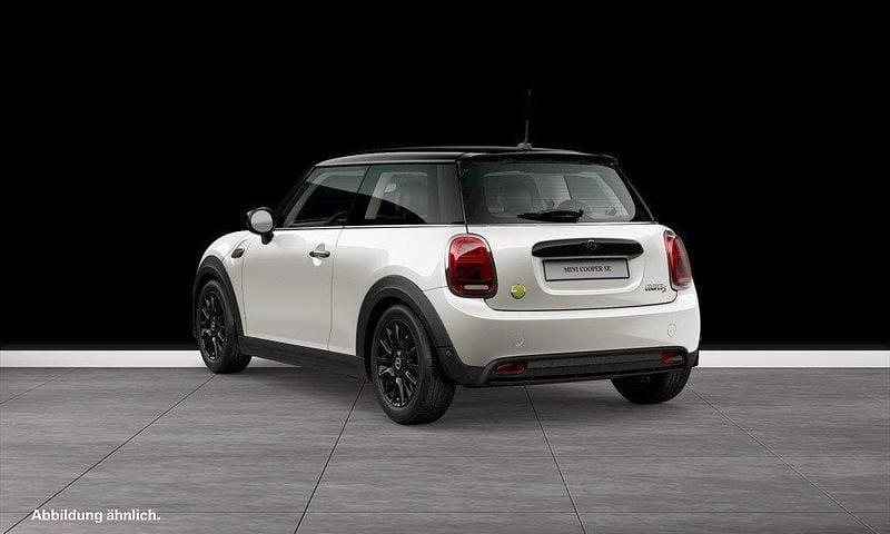 Gebraucht Mini Cooper SE 135 kW (184 PS) 2023 Weiß Kleinwagen