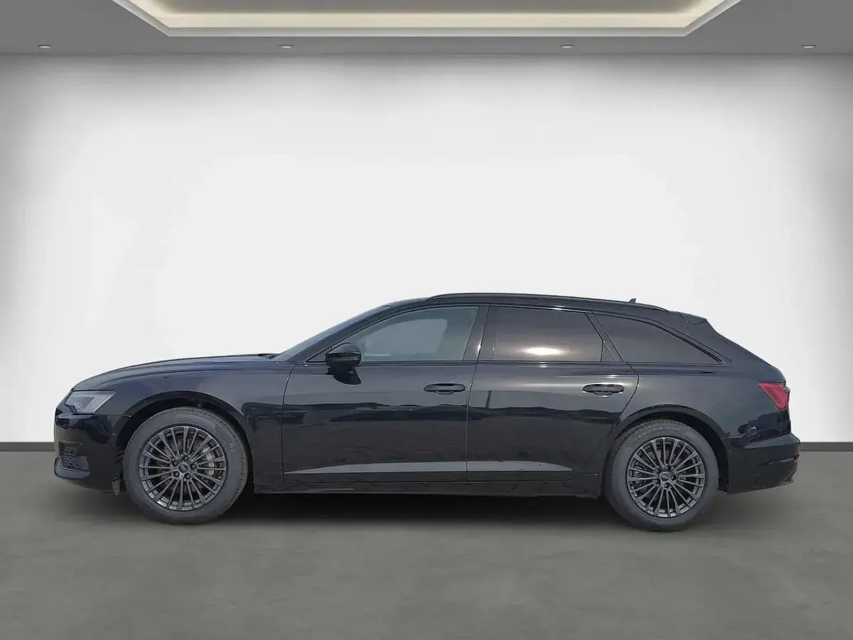 Gebraucht Audi A6 Advanced Plus 245 PS (180 kW) 2025 Mythosschwarz metallic Kombi