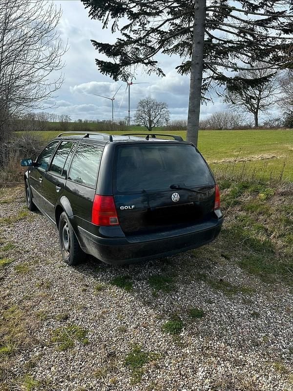 Usata VW Golf IV 75 CV (55 kW) 2000 Nero Station wagon