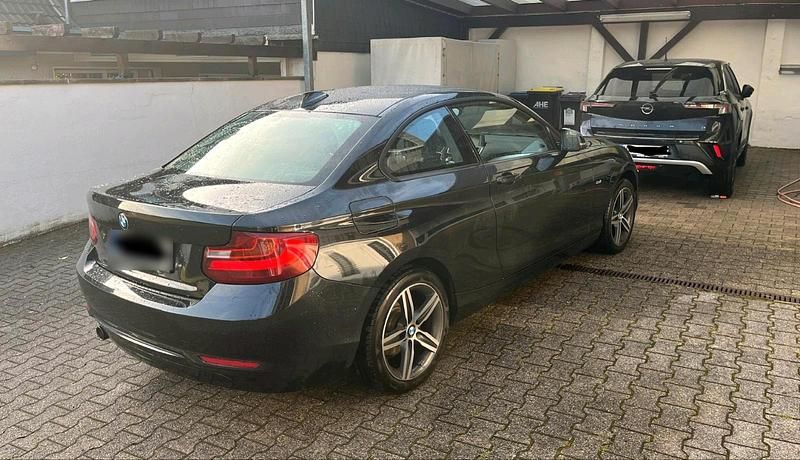 Gebraucht BMW 218 Sport Line 150 PS (110 kW) 2017 Schwarz Coupé