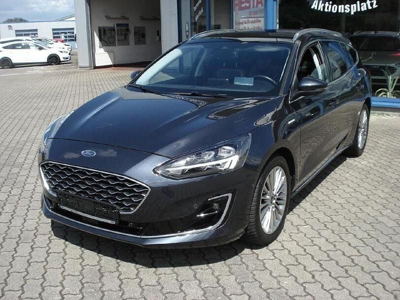 Pantherblau metallic Gebraucht 2020 Ford Focus Vignale Kombi | 19.490 € (Fairer Preis) - Bild 1/4