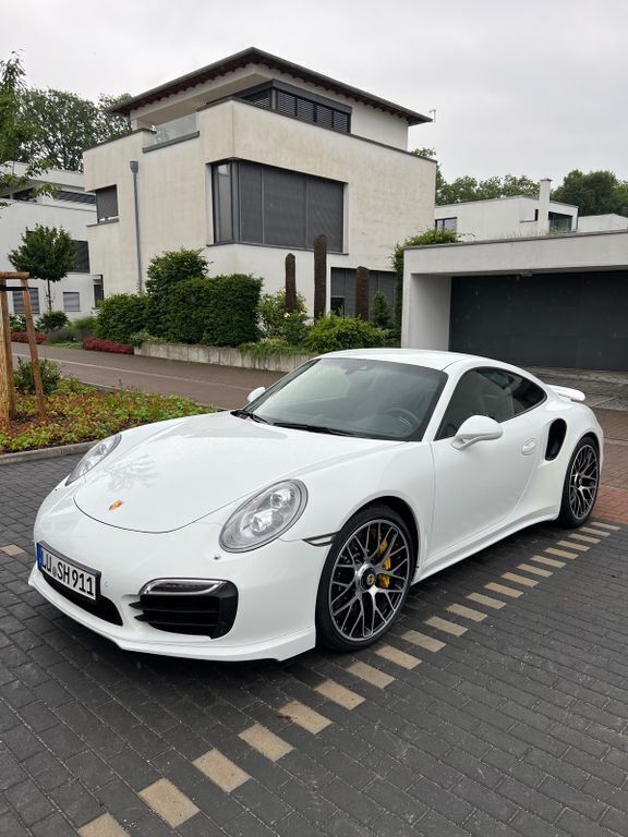 Weiß Gebraucht 2015 Porsche 911 Turbo S Coupé | 129.000 € (Fairer Preis) - Bild 1/4