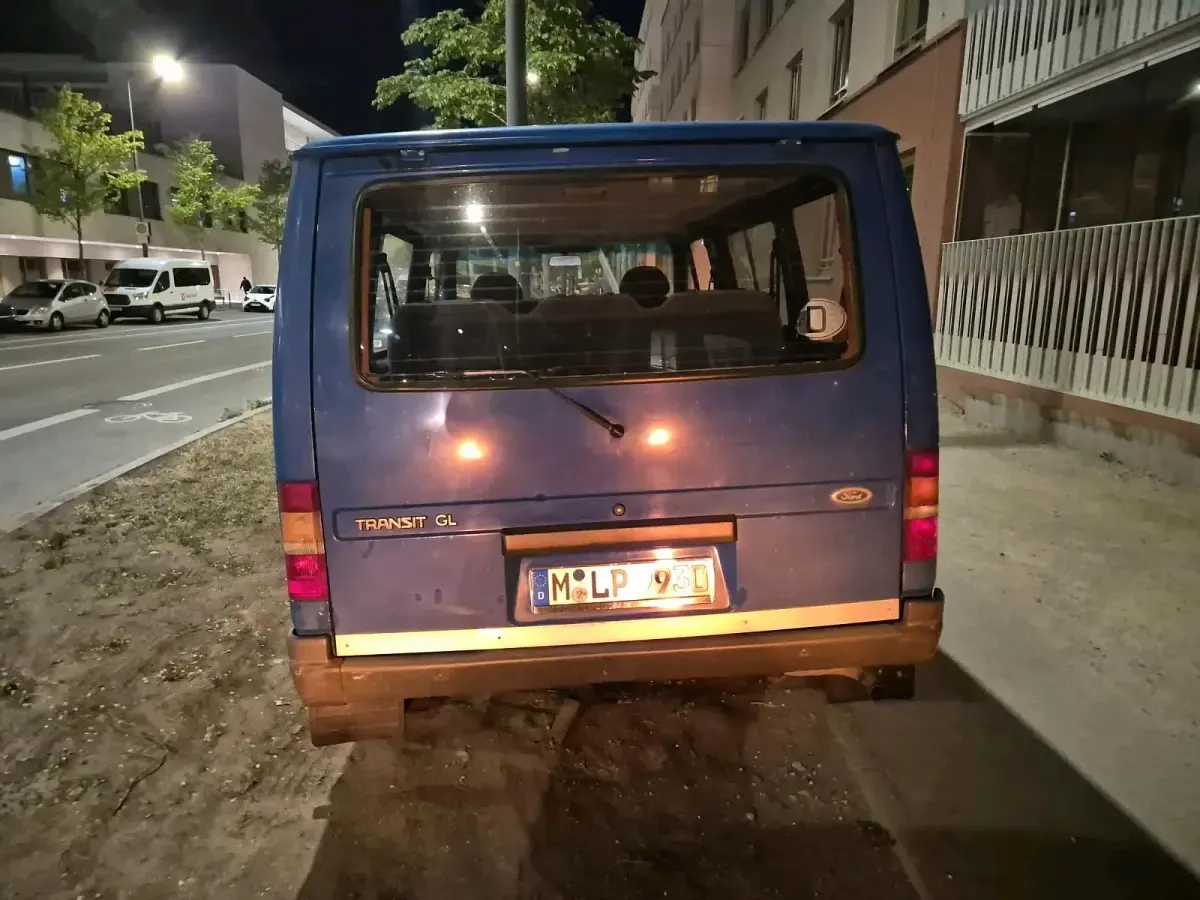 Gebraucht Ford Transit 98 PS (72 kW) 1991 Blau Van / Kleinbus