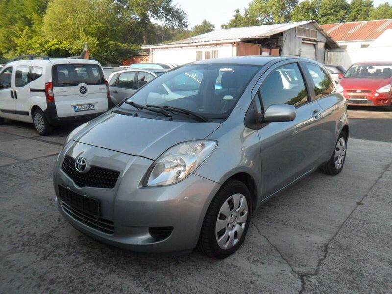 Silber Gebraucht 2007 Toyota Yaris Sol Kleinwagen | 2.300 € (Fairer Preis) - Bild 1/4