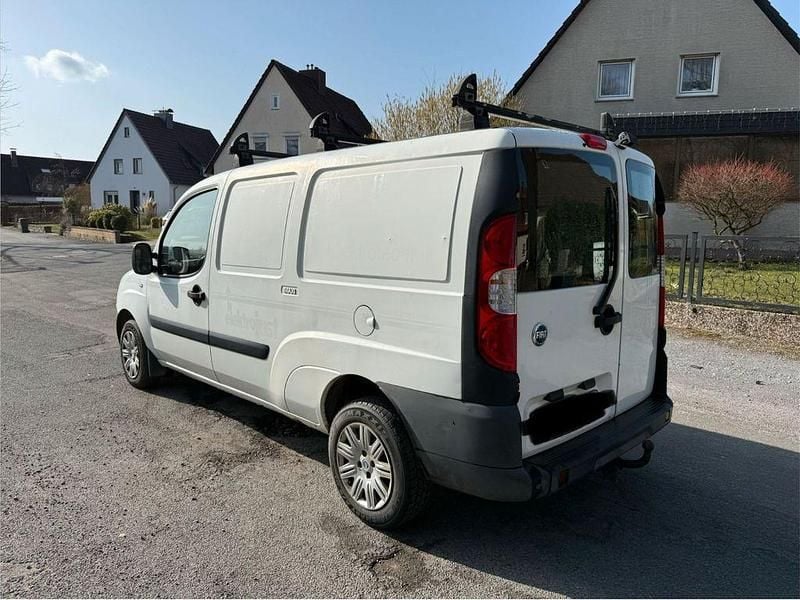 Gebraucht Fiat Doblò 101 PS (74 kW) 2007 Weiß Van / Kleinbus