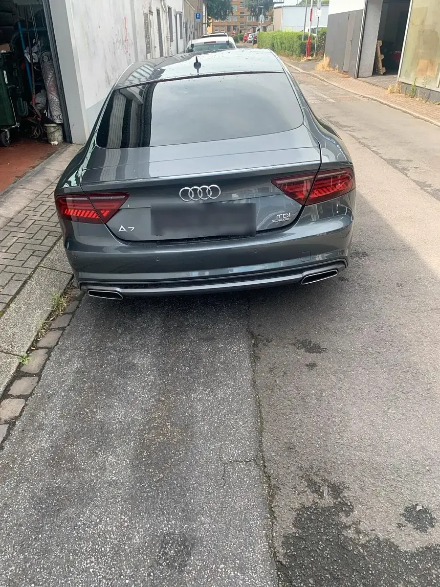 Gebraucht Audi A7 326 PS (239 kW) 2016 Grau Kleinwagen