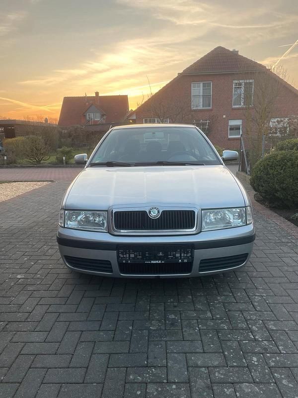 Gebraucht Skoda Octavia 102 PS (75 kW) 2008 Silber Limousine