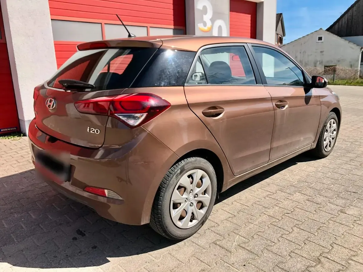 Gebraucht Hyundai i20 Active 85 PS (62 kW) 2016 Braun Kleinwagen