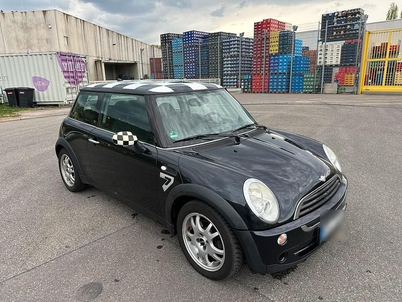 Usata Mini Cooper Seven 90 CV (66 kW) 2006 Nero Utilitaria