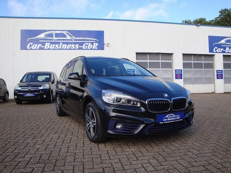 Gebraucht BMW 218 Sport Line 150 PS (110 kW) 2016 Schwarz Kombi