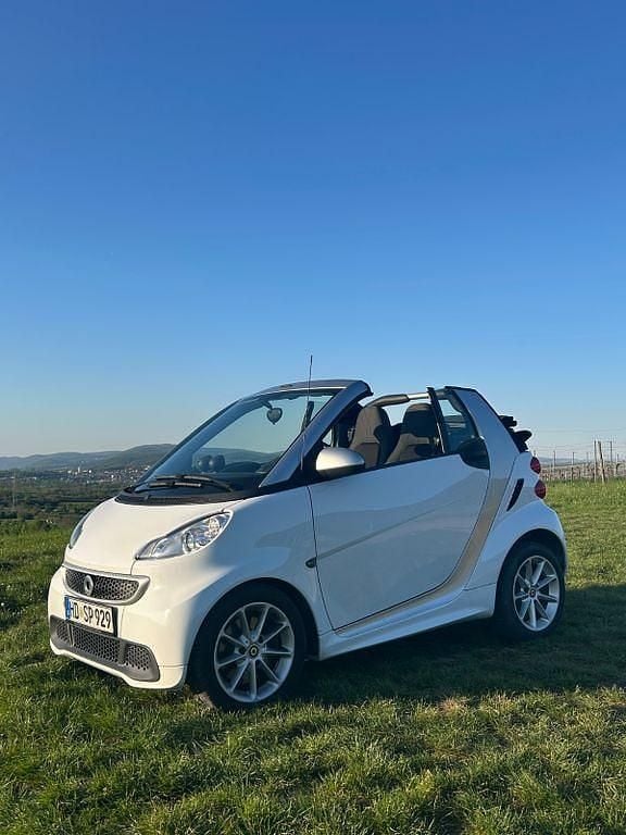 Gebraucht Smart ForTwo Cabrio 71 PS (52 kW) 2014 Weiß Cabrio