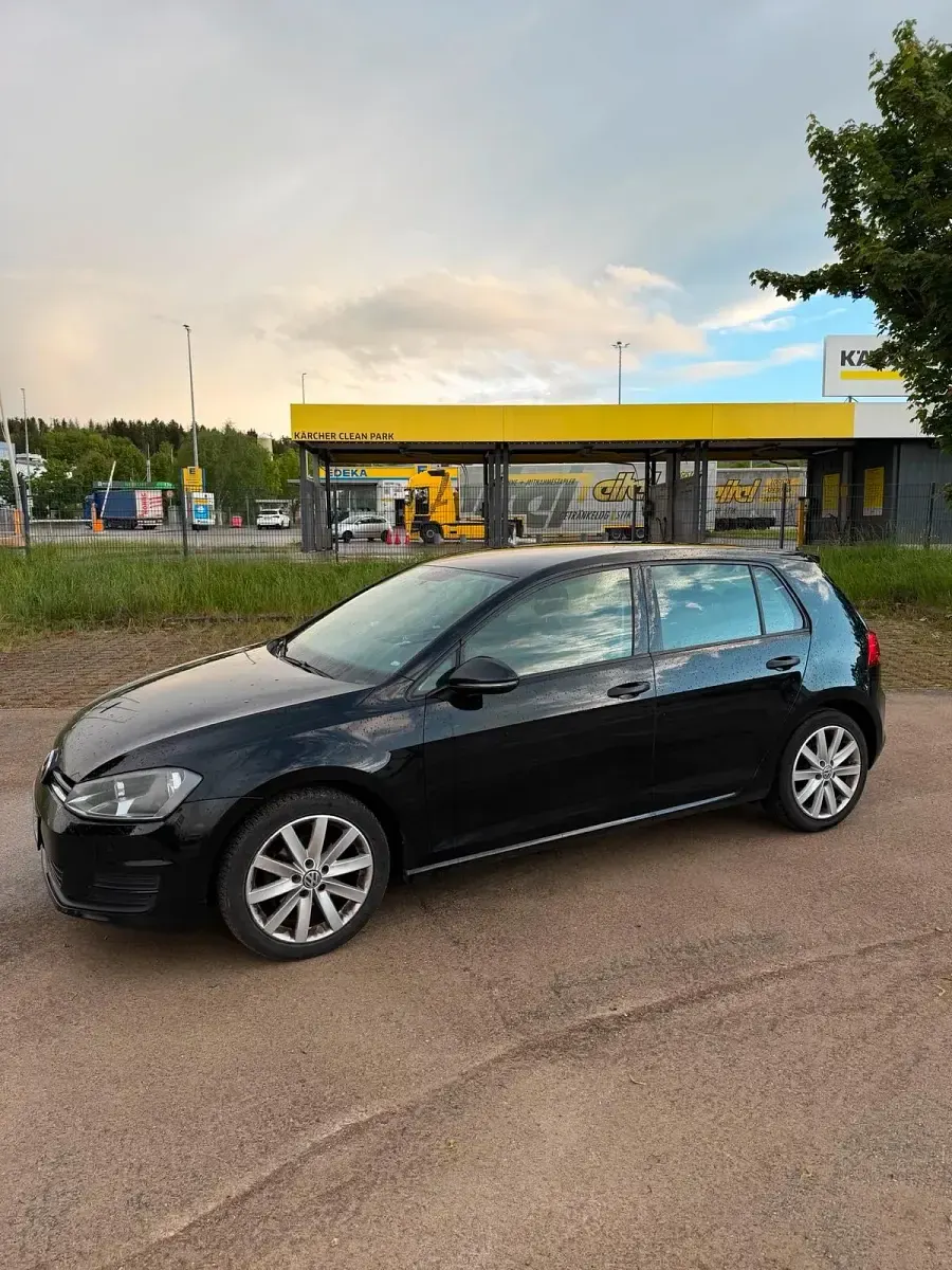Gebraucht VW Golf VII 86 PS (63 kW) 2014 Schwarz Kleinwagen
