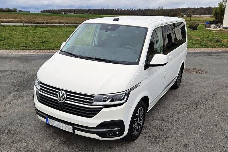 Gebraucht VW Multivan Highline 204 PS (150 kW) 2023 Weiß Van