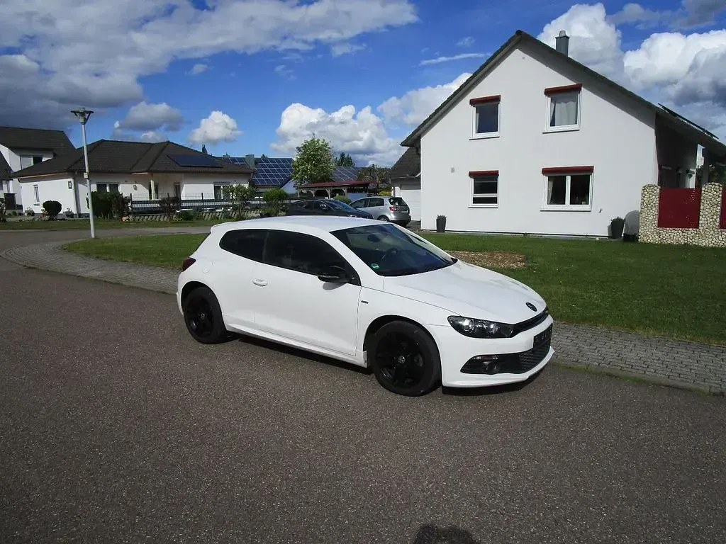 Gebraucht VW Scirocco Match 160 PS (117 kW) 2012 Weiß