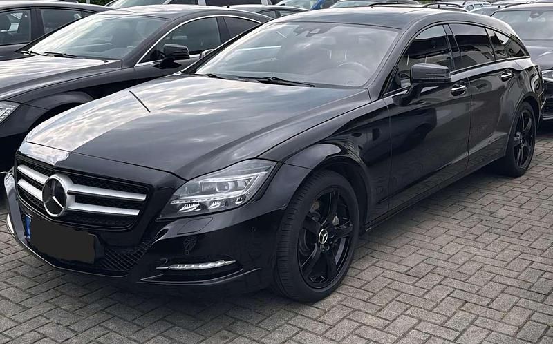 Gebraucht 2013 Mercedes CLS350 Shooting Brake Kombi | 23.750 € - Bild 1/4