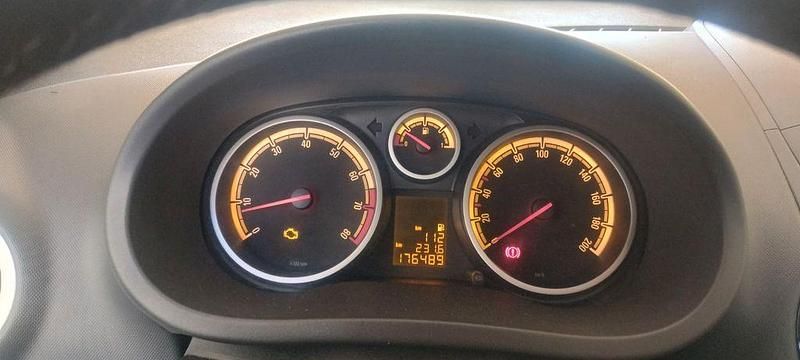 Gebraucht Opel Corsa OPC 101 PS (74 kW) 2010 Weiß Kleinwagen