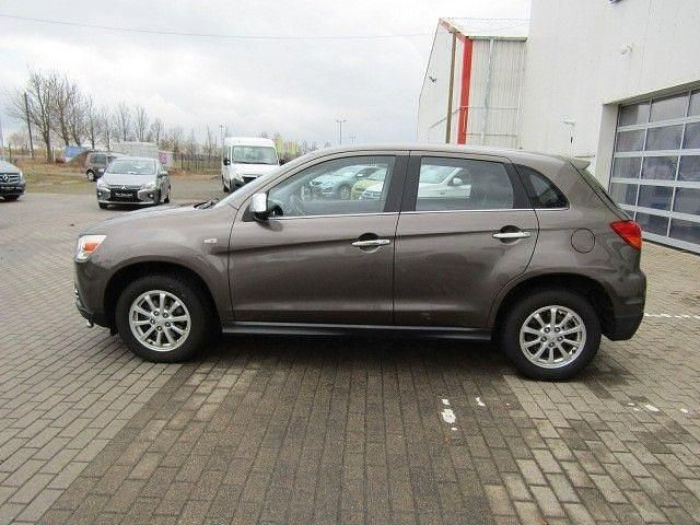 Gebraucht Mitsubishi ASX Invite 150 PS (110 kW) 2012 Braun SUV