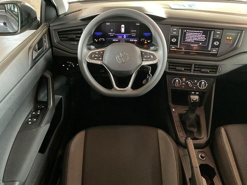 Gebraucht VW Taigo Basis 95 PS (69 kW) 2022 Grau SUV