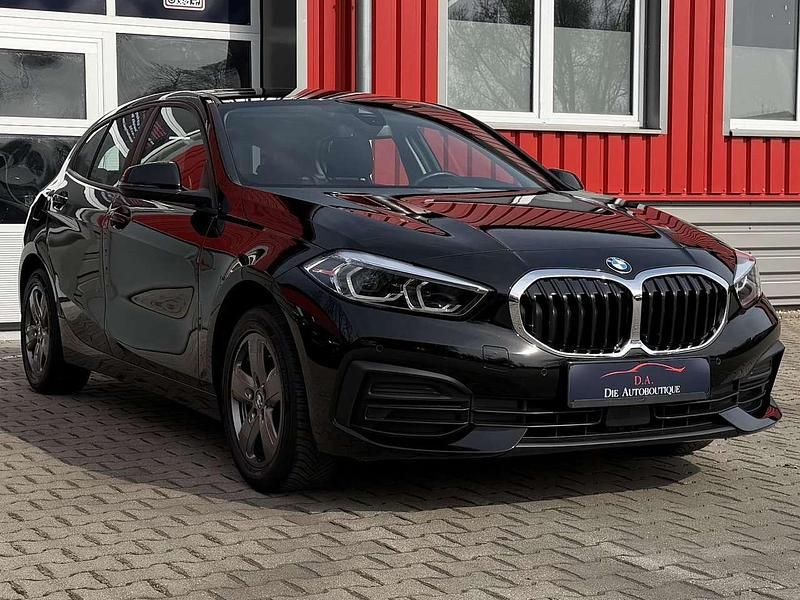 Gebraucht BMW 118 Advantage 136 PS (100 kW) 2023 Schwarz Kleinwagen