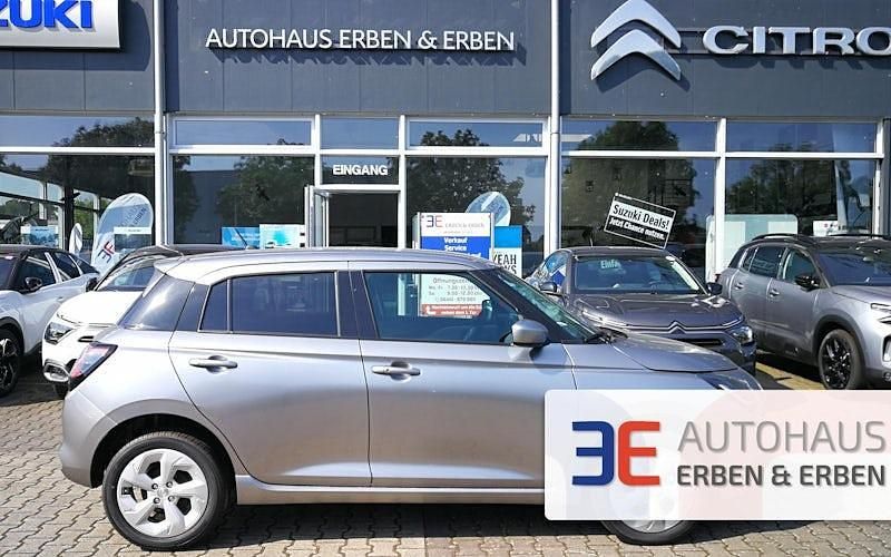 Silber Gebraucht 2024 Suzuki Swift Comfort Kleinwagen | 19.200 € (Fairer Preis) - Bild 1/4